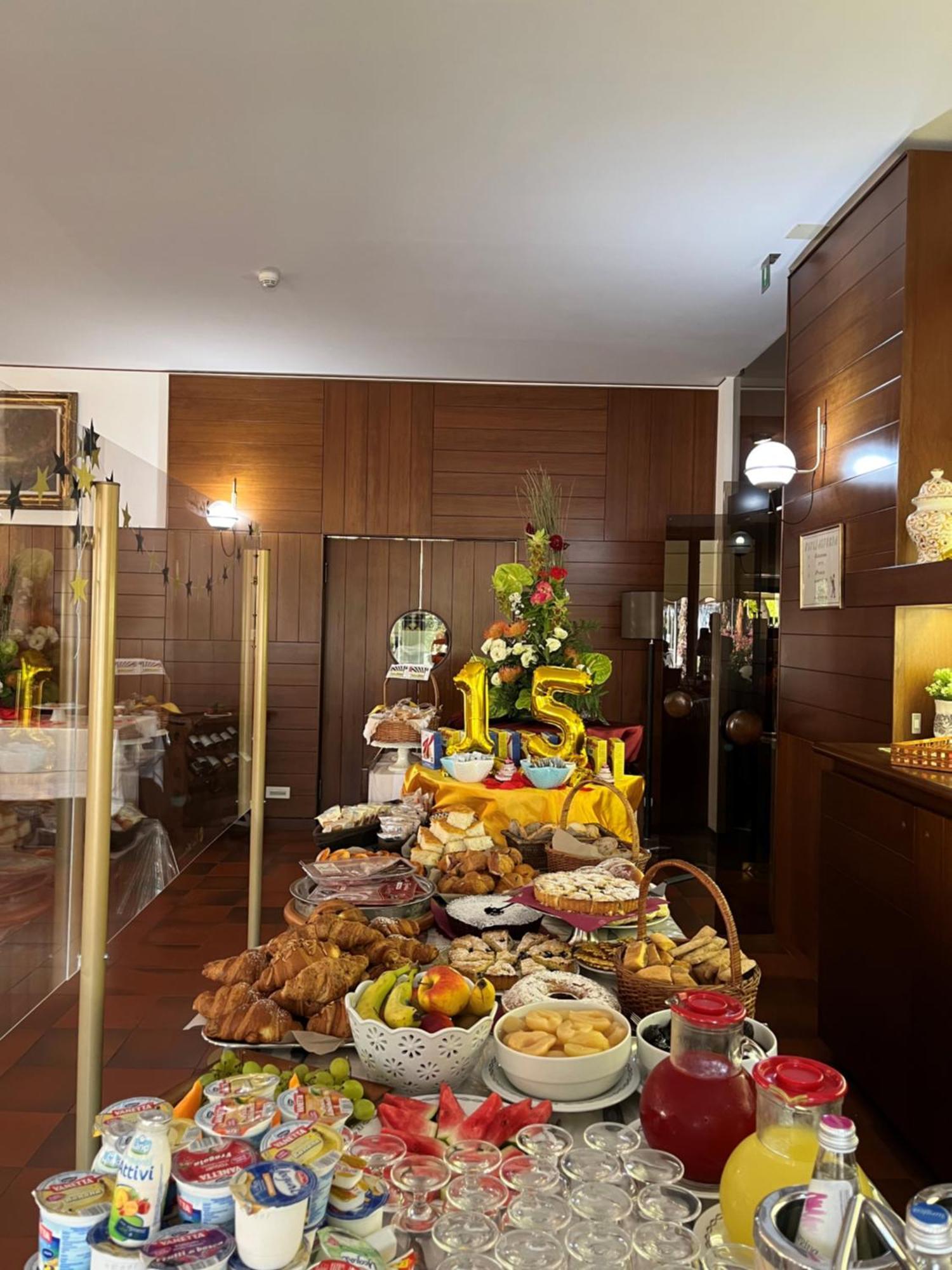 Hotel Astoria Pineto Kültér fotó